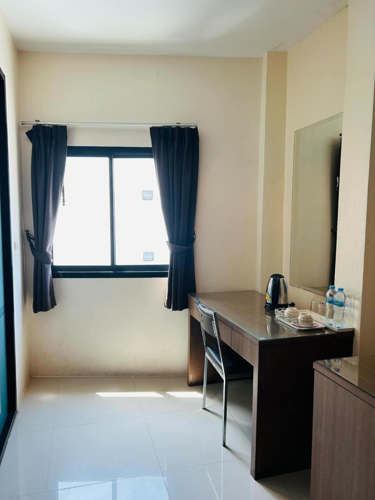 Royal Waves Hotel Patong Zewnętrze zdjęcie