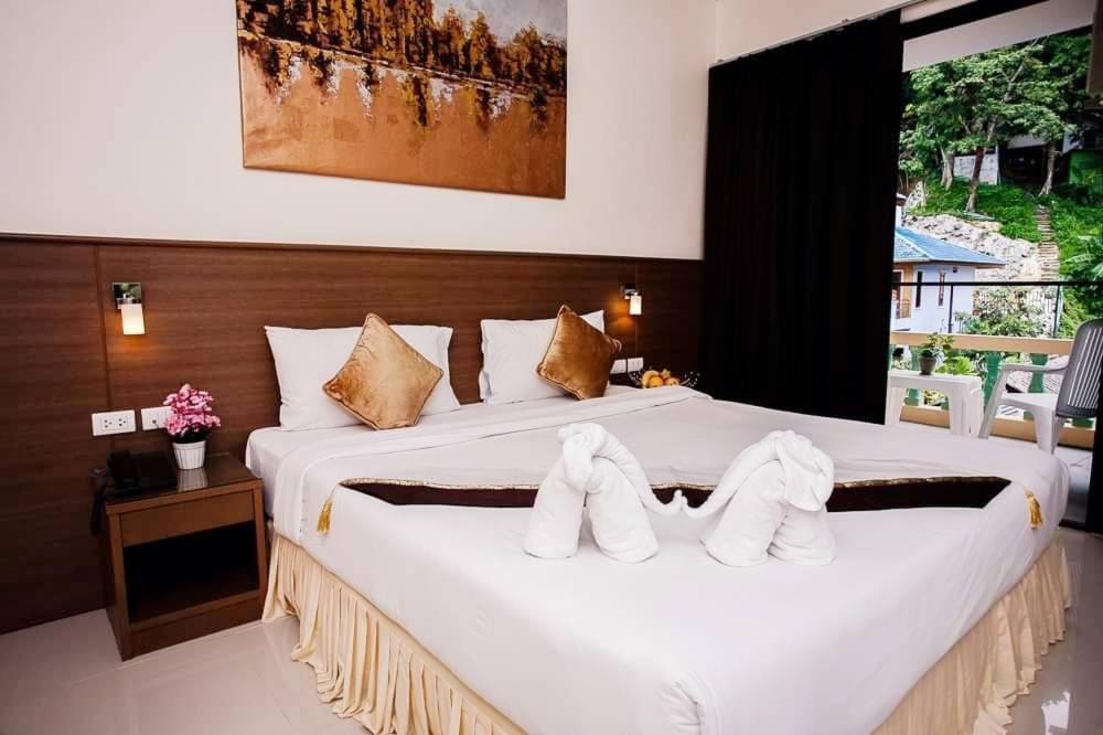 Royal Waves Hotel Patong Zewnętrze zdjęcie